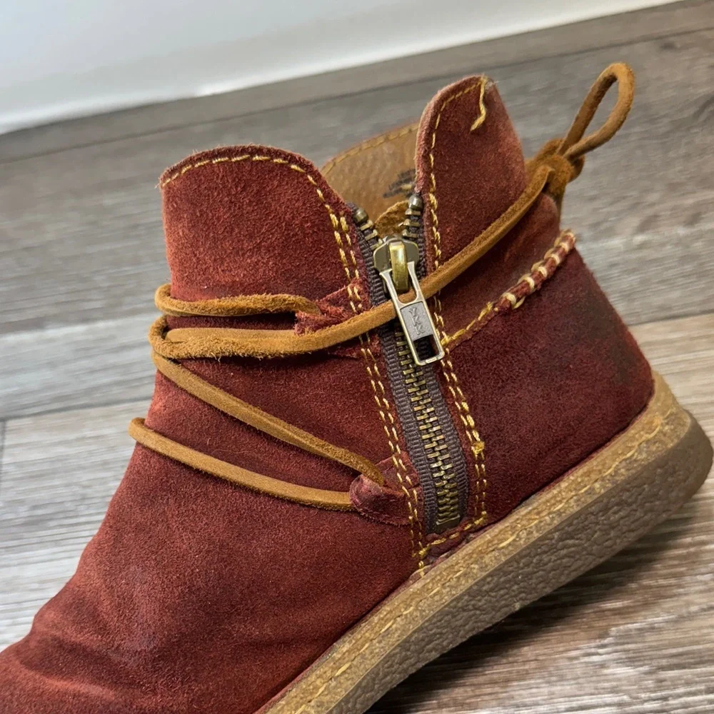 Born burnt red Suede Ankle Boots woman’s size 7.5 (s208)